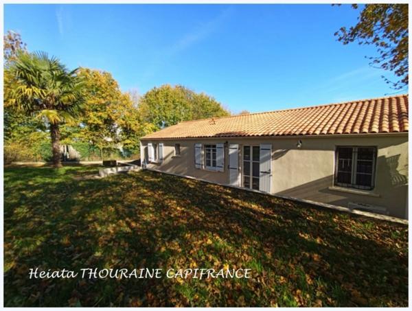 Maison à vendre Charmante maison de plain-pied sur grand terrain arboré – prête à vous accueillir ! 🌳à SAINT MARTIN DE SAINT MAIXENT (79)