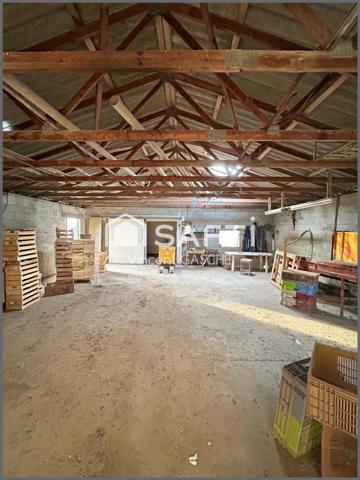 Maison 4 chbres + dépendances et hangars agricoles