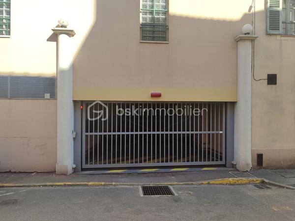 Parking de 15 m²