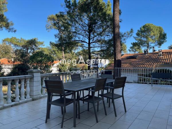 Maison à SAINT-GEORGES-DE-DIDONNE, 17110 - 10 pièces 178m²