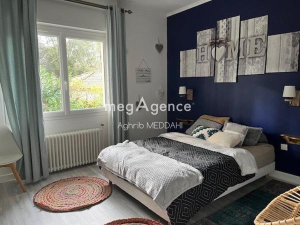 Maison à SAINT-GEORGES-DE-DIDONNE, 17110 - 10 pièces 178m²