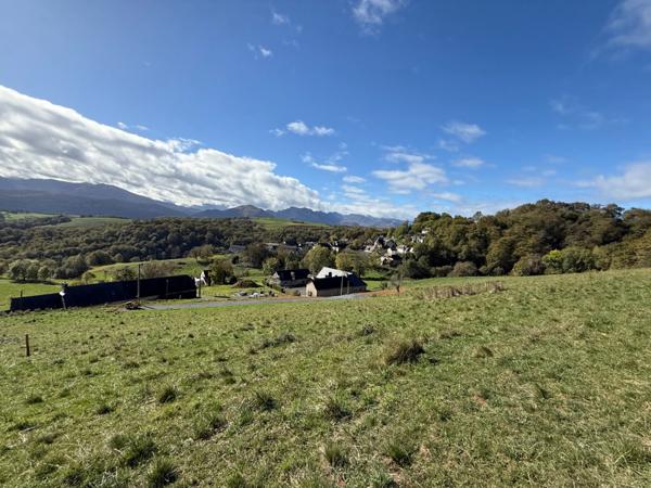 Terrain avec permis sur JULOS