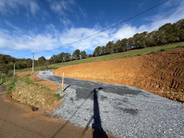 Terrain avec permis sur JULOS