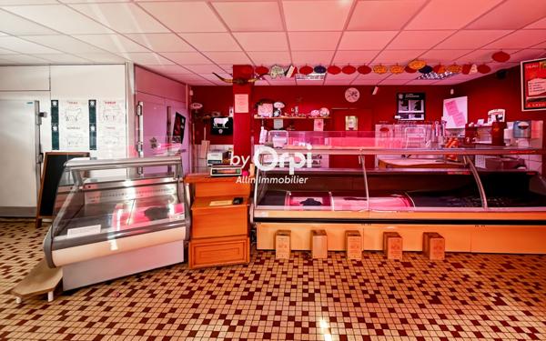 Maison à vendre    2 pièces •  Bézenet