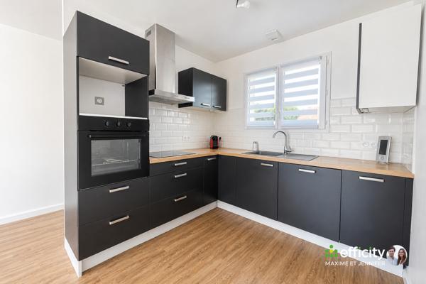 Maison
         4 pièces
        - 90 m² Exclusivité 304 900 € *