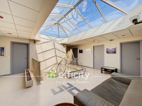 Local Commercial 25 pièces - 670 m² Exclusivité efficity