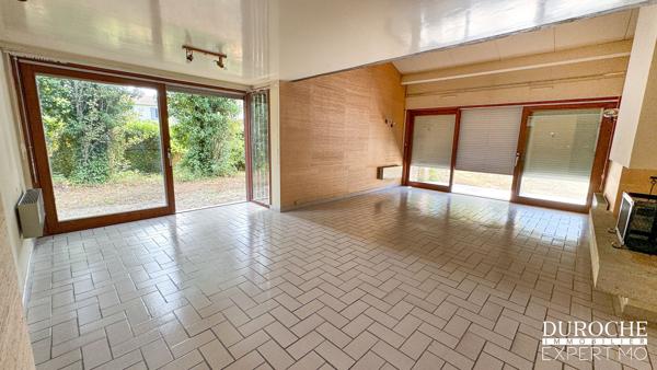 Orange – Villa d’architecte des années 70 sur 1 055 m² de terrain