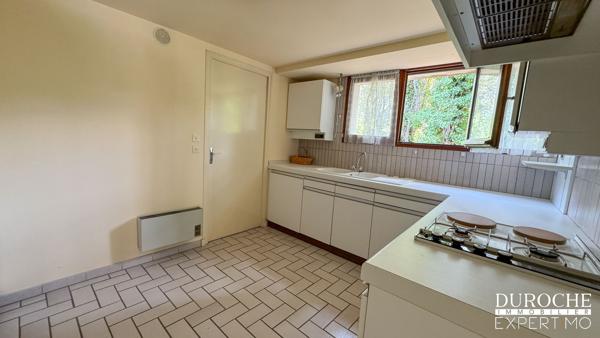 Orange – Villa d’architecte des années 70 sur 1 055 m² de terrain