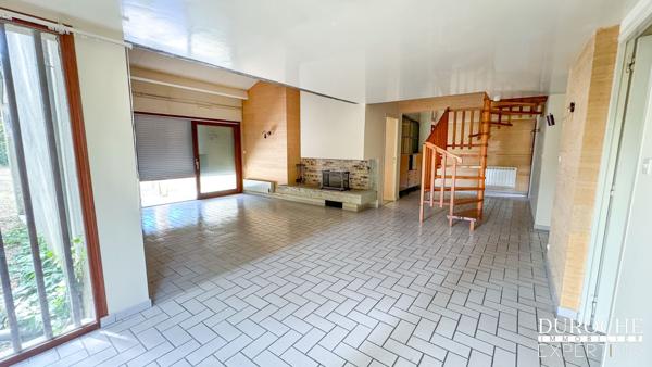 Orange – Villa d’architecte des années 70 sur 1 055 m² de terrain