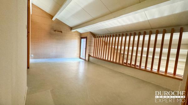 Orange – Villa d’architecte des années 70 sur 1 055 m² de terrain