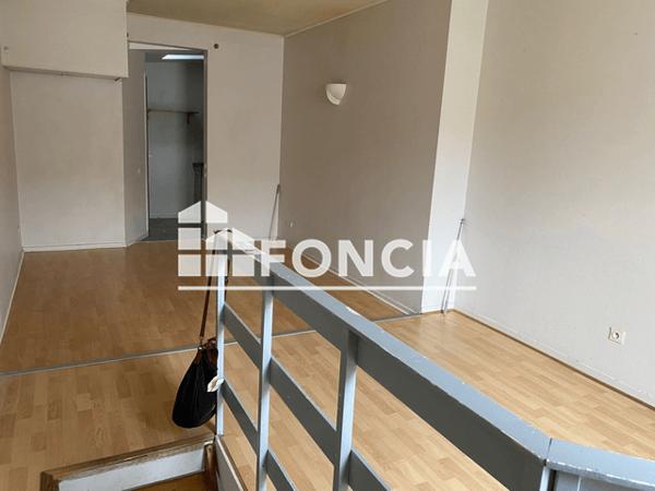 Location Studio 23.55 m² - 14 IMPASSE SALE Bordeaux 33000