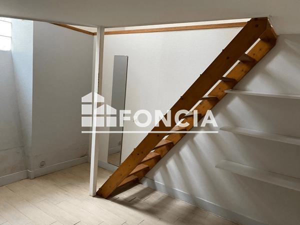 Location Studio 23.55 m² - 14 IMPASSE SALE Bordeaux 33000