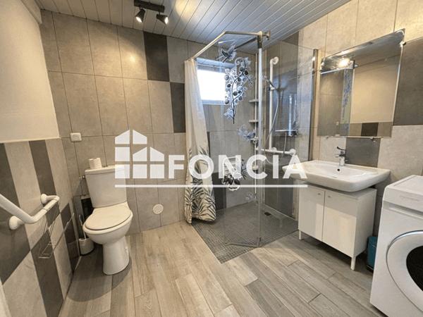 Location Maison 4 pièces 86 m² - 15 RUE DU DOCTEUR DELETANT La Rochelle 17000