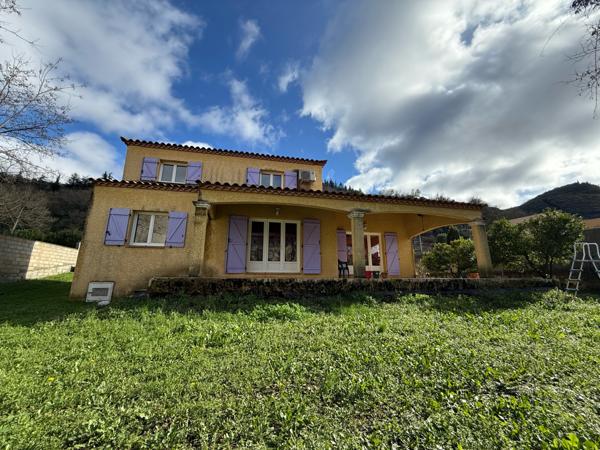 Lodève (34700) MAGNIFIQUE VILLA FAMILIALE DE 140 m² SUR TERRAIN DE 1 800 m² clos et CONSTRUCTIBLE.