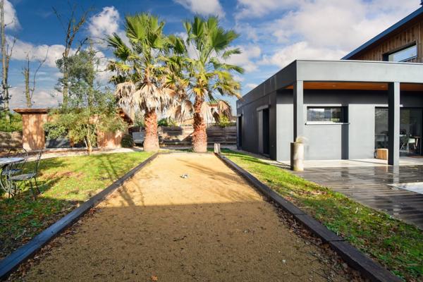 Maison atypique à vendre 5 pièces à ANGRESE(40) quartier calme.