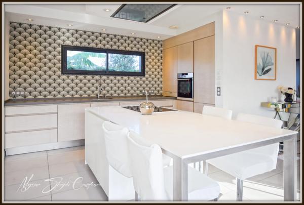 Maison atypique à vendre 5 pièces à ANGRESE(40) quartier calme.