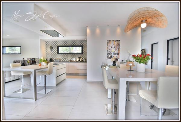 Maison atypique à vendre 5 pièces à ANGRESE(40) quartier calme.