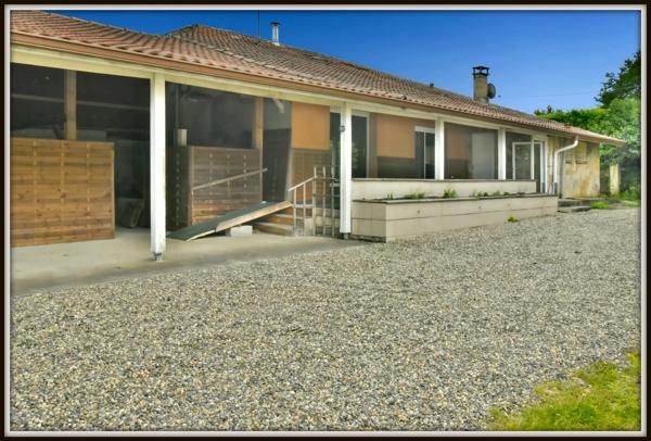 PROCHE DAX ( 20 mn côté EST ) - MAISON EN PIERRE RENOVEE - 115 m²