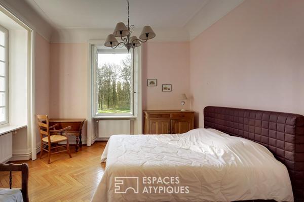 Maison patronale sur 9ha avec dépendances aux portes de Dole