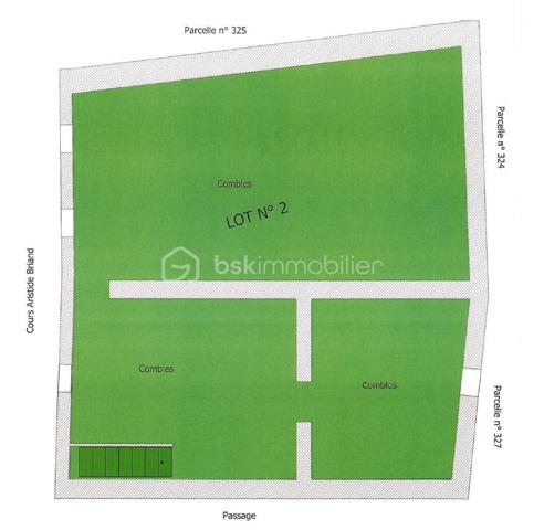 Maison de village de 450 m²