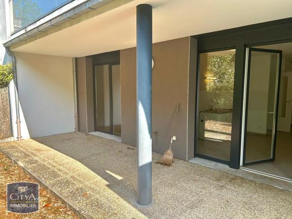 Appartement à louer 2 pièces 46.49m² Bourg-en-Bresse (01000)