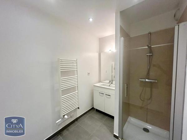 Appartement à louer 2 pièces 46.49m² Bourg-en-Bresse (01000)
