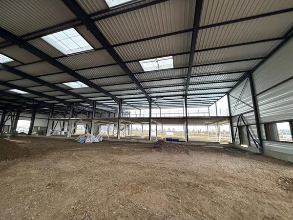 Plateau de bureau de 460m2 modulable au Première étage