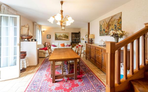 Maison à vendre    6 pièces • 203 m2 Anglet