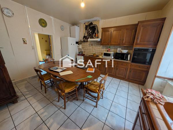 Charmante Grande maison familiale de ville  avec jardin et terrasse