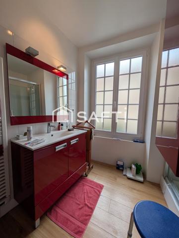 Charmante Grande maison familiale de ville  avec jardin et terrasse