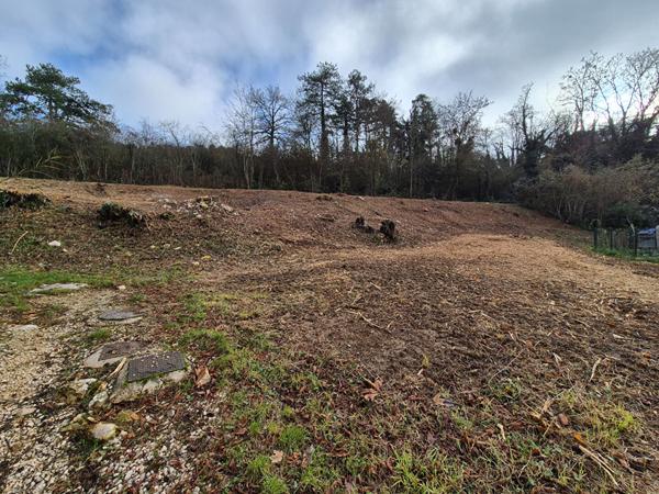 Terrain à vendre à Meillonnas - 873 m²