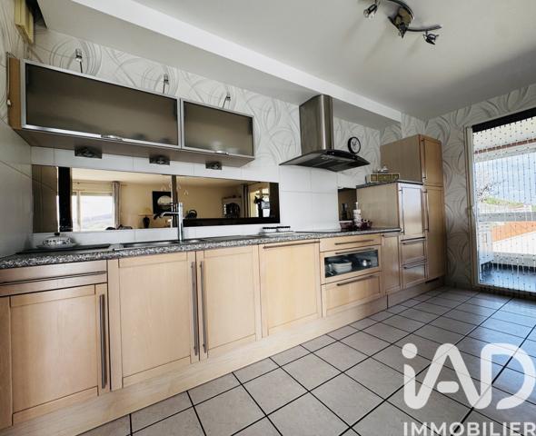 Appartement à vendre 5 pièces 116 m² Saint-Priest-en-Jarez