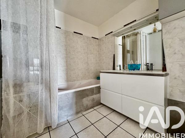 Appartement à vendre 5 pièces 116 m² Saint-Priest-en-Jarez