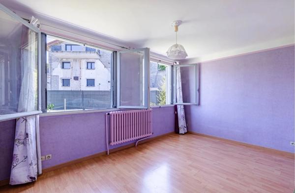 Maison à vendre 105 m2,6 pièces CLICHY SOUS BOIS (93)