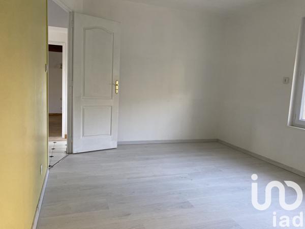 Immeuble à vendre 181 m² Lalobbe
