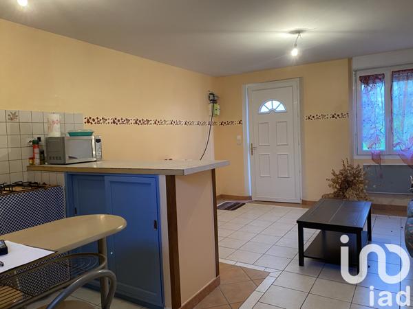 Immeuble à vendre 181 m² Lalobbe