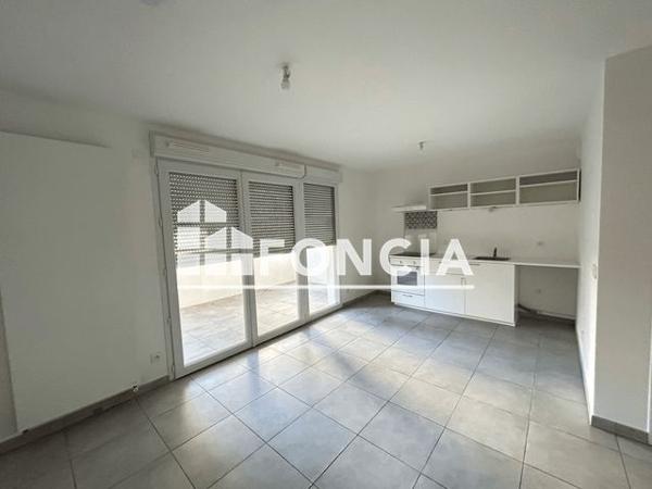 Location Studio 25.7 m² - 19 RUE ANDRE ALLAR Marseille 13015