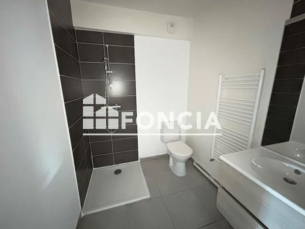 Location Studio 25.7 m² - 19 RUE ANDRE ALLAR Marseille 13015