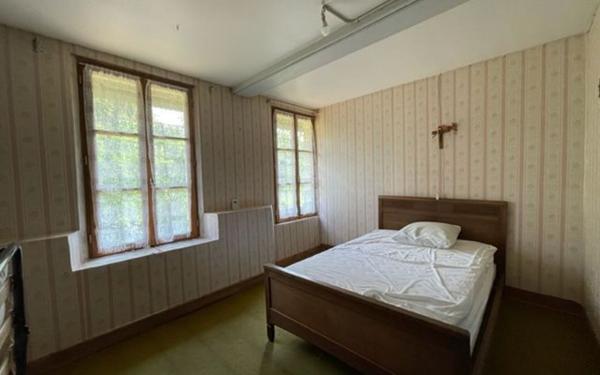 Maison à vendre    3 pièces • 3 700 m2 La Barre-de-Semilly