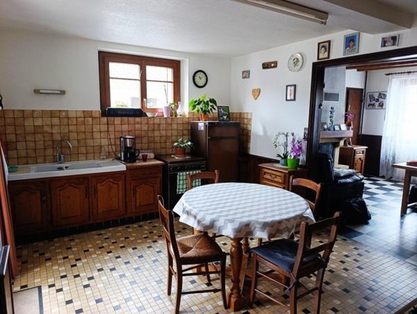 Maison avec jardin, dépendances et vie de plain-pied