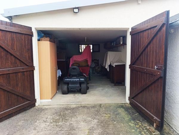 Maison avec jardin, dépendances et vie de plain-pied