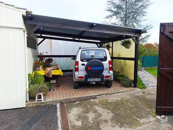 Maison avec jardin, dépendances et vie de plain-pied