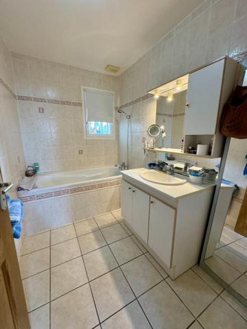 Maison L'Eguille 17600 plain pied T5 garage jardin