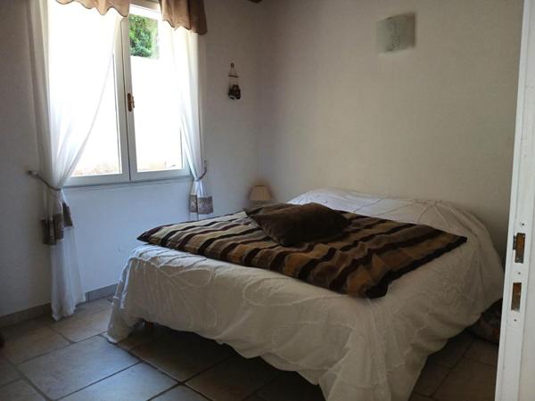 Villa avec appartement indépendant, piscine et garage - SOLLIES-TOUCAS