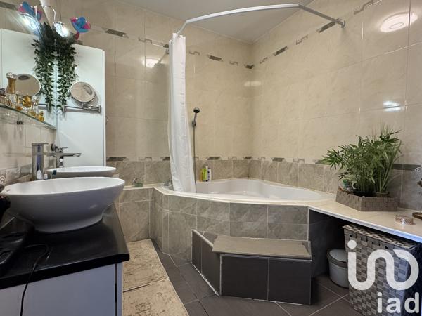 Appartement à vendre 7 pièces 120 m² Saint-Fargeau-Ponthierry