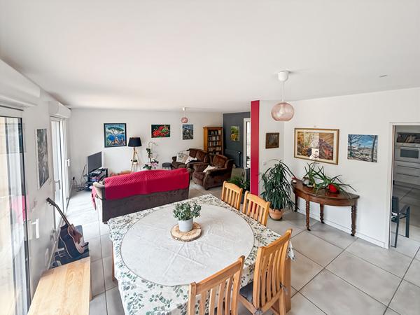 Maison Pessac 7 pièce(s) 188 m2  5 chambres terrain  1623 m2