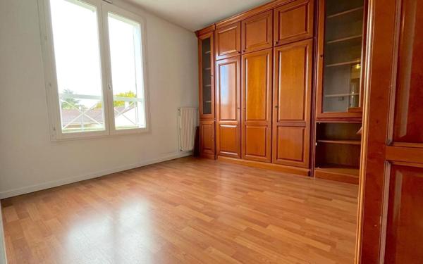 Maison à vendre    5 pièces •  Bondoufle