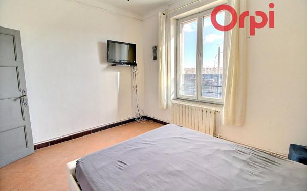 Appartement à vendre    2 pièces • 54,30 m2 Marseille 2