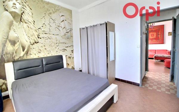 Appartement à vendre    2 pièces • 54,30 m2 Marseille 2