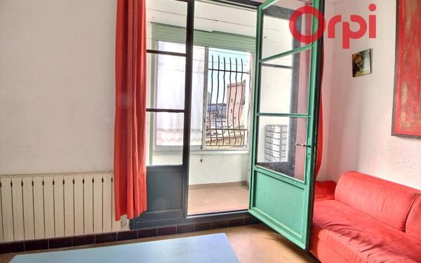 Appartement à vendre    2 pièces • 54,30 m2 Marseille 2